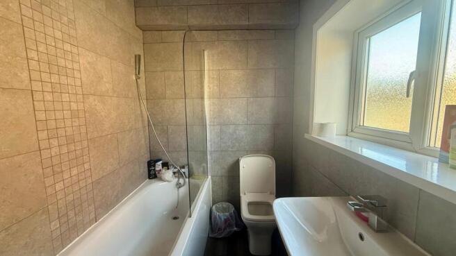 2 bed Terraced to rent Image 11