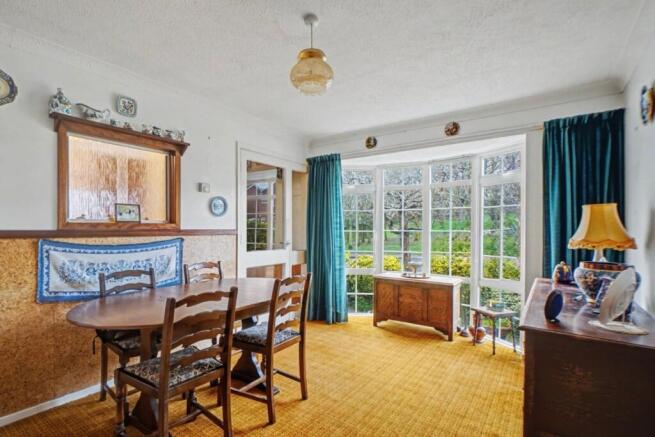 Ploughmans Way, Rainham, photo 3