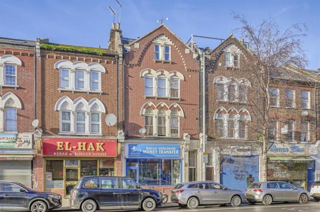 Wandsworth_Road_London__JPG