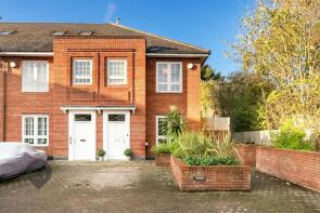 38, Arcadian Place, London SW18 5JF