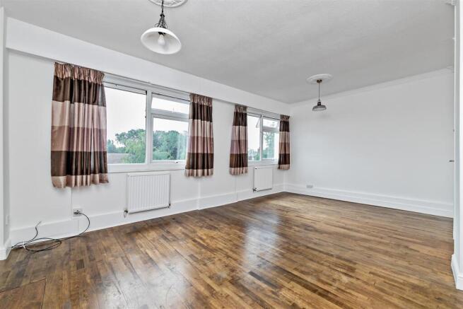 23MalvernClose-11.jpg