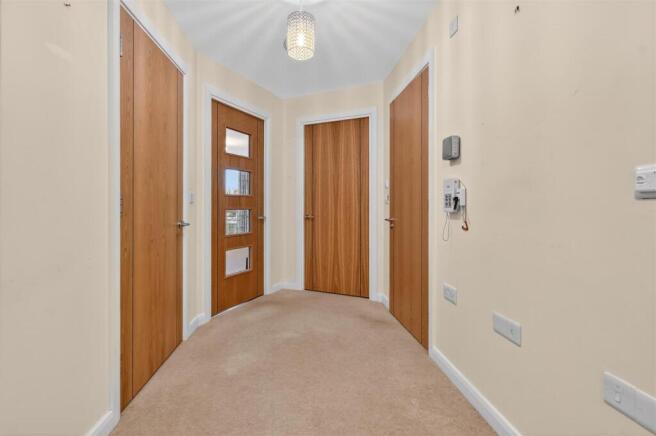 1 bed Apartment for sale Image 4