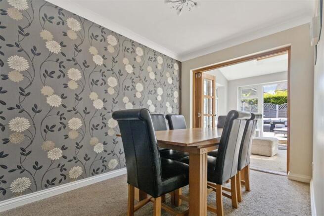 3 bed Detached for sale Image 4