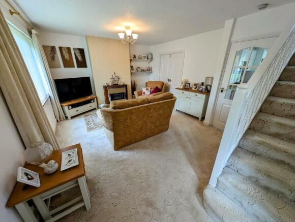 49 Mallard Close lounge 1.jpg