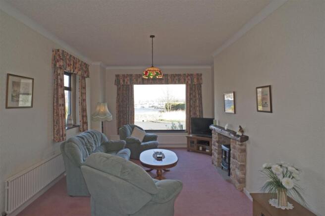A spacious lounge
