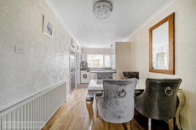 3 bed House for sale Image 12