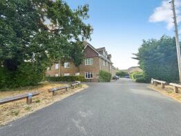 11, 23 Wentworth Place, Vale Road, Camberley GU15 3DR