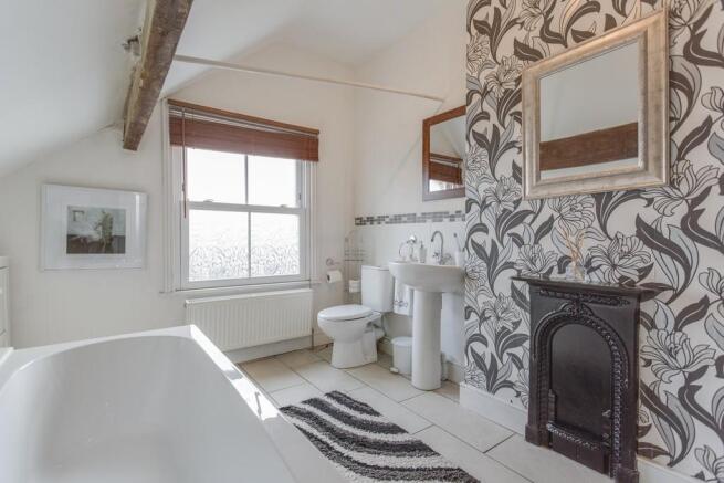 Second Floor Bath...