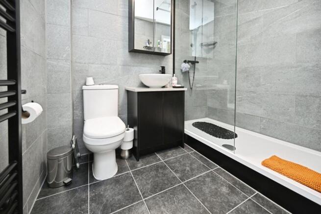 2 bed Terraced Bungalow for sale Image 8