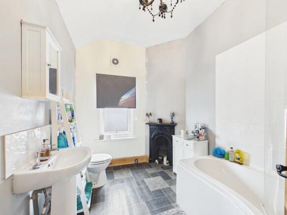 2 bed Terraced for sale Image 11