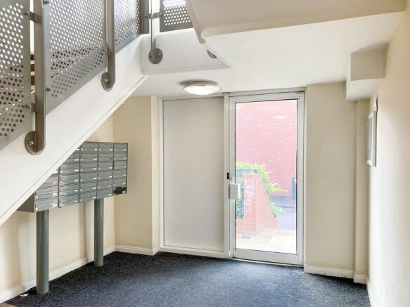 COMMUNAL ENTRANCE