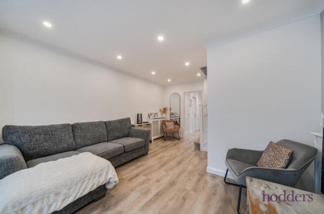 05c3072b-bbd0-404...