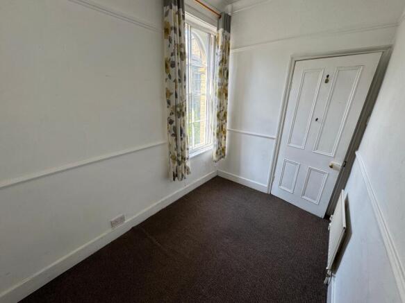 3 bed Terraced for sale Image 11