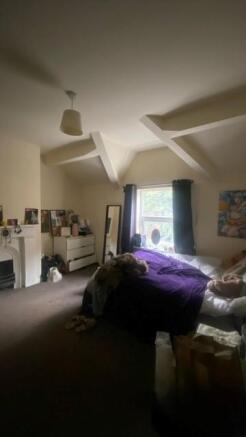 2 bed Terraced to rent Image 6