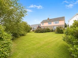 Garden House, Whitchurch Road, Haverfordwest SA62 6TR