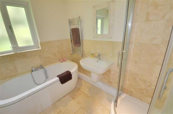FAMILY BATHROOM