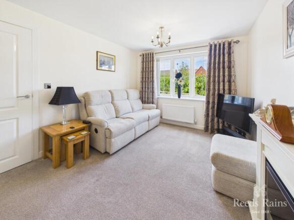 4 bed Detached for sale Image 4