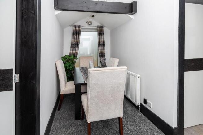 3 bed Coach House for sale Image 9