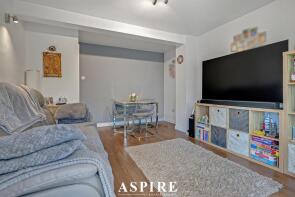 76, Pinewood Avenue, Leigh-on-sea SS9 5PB