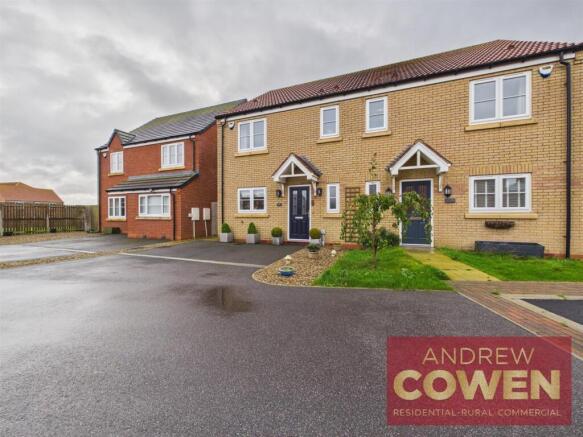 3-bed semi-detached on Bilberry Avenue, Eastfield, Scarborough, £245,000