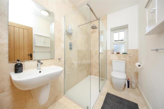Ensuite.jpg