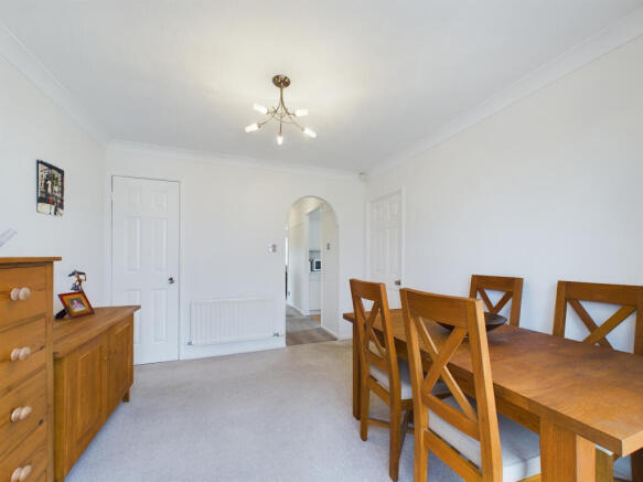 3 bed Bungalow for sale Image 10
