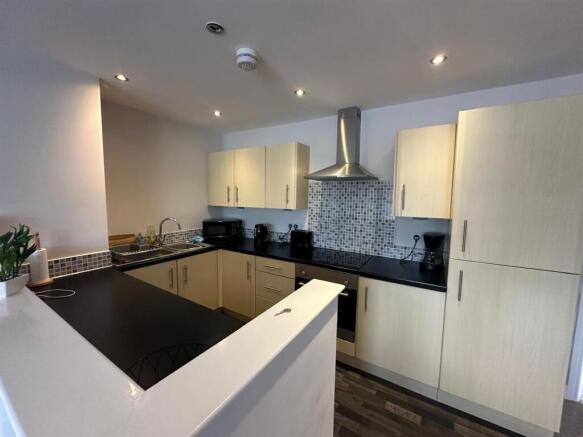 YIpqA-TolUKoJMK9vo1pAg (1).jpg