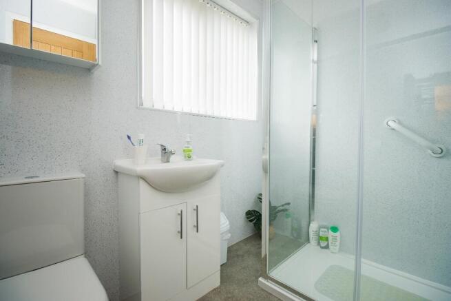 3 bed Detached Bungalow for sale Image 11