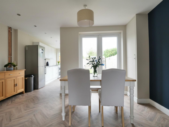 2 bed Terraced for sale Image 4