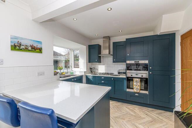 Kitchen/Dining...