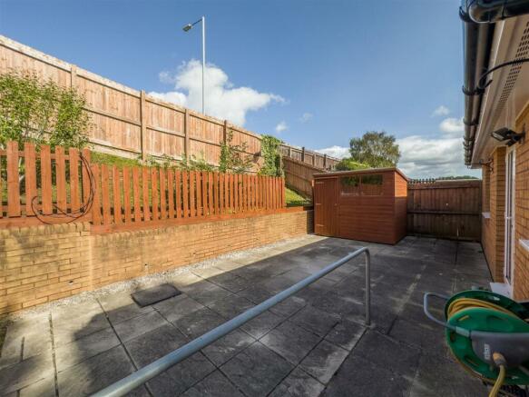 22 Thorncliffe Road-19.jpg