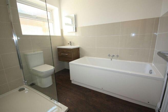 En-Suite Bathroom