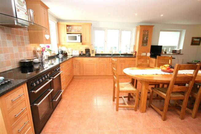 Kitchen Breakfast Room