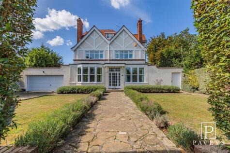 Third Avenue, Frinton-On-Sea