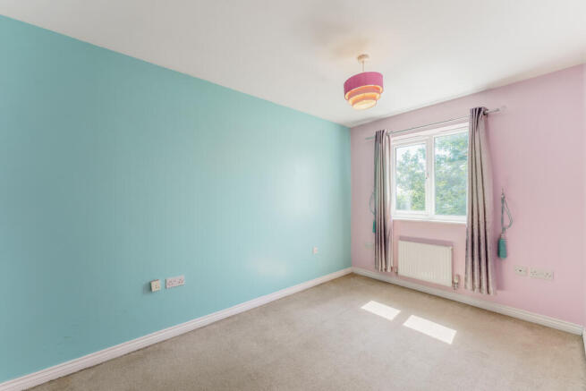 3 bed Terraced for sale Image 8