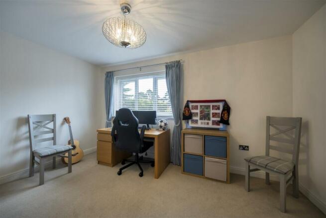 43 Shakerley Close-031.JPG