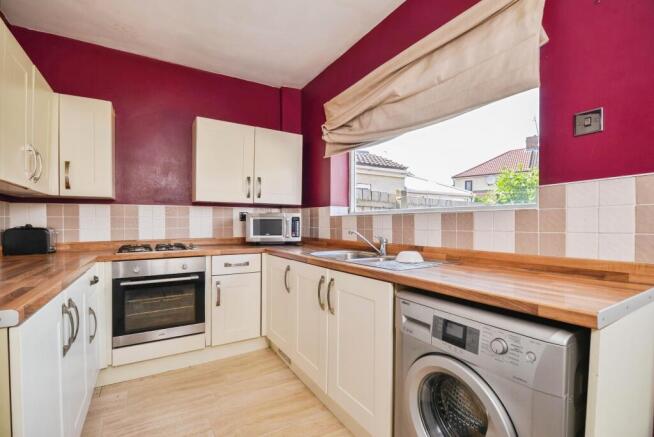 3 bed Terraced for sale Image 5