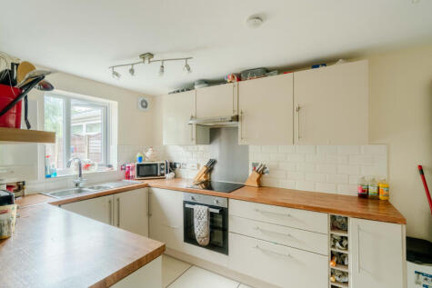 Ellan Hay Road, Bradley Stoke, Bristol