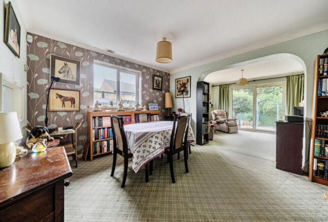 Sitting/Dining Room