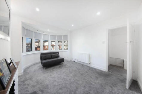 Headstone Gardens, Harrow, HA2 6PH