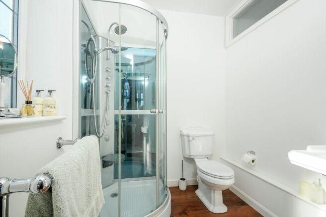 Ensuite Shower Room