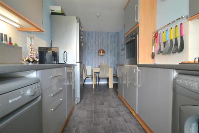 kitchen2.JPG
