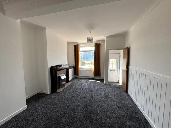 Living room (a)