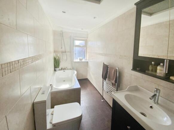 2 bed Terraced for sale Image 4