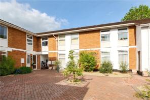 2 Flat 2, The Orchard House, Churchill Drive, Crediton EX17 2EF
