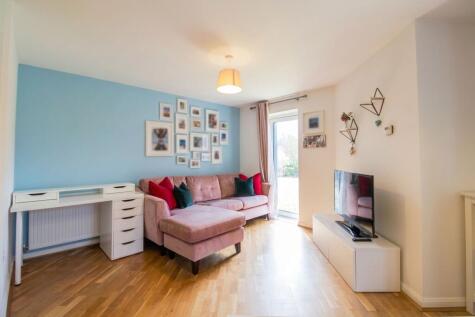 Holmes Road, Bishopdown, SP1