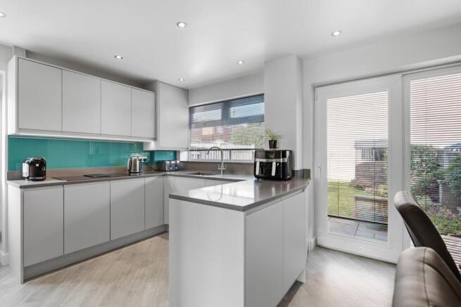 3 bed Detached for sale Image 6