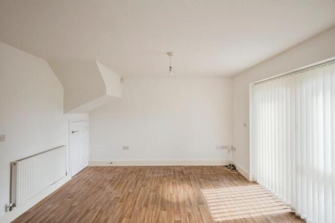 2 bed Semi-Detached for sale Image 4