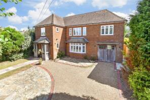 32, Cherry Garden Lane, Folkestone CT19 4AD