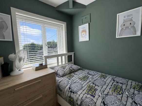 3 bed Semi-Detached for sale Image 12